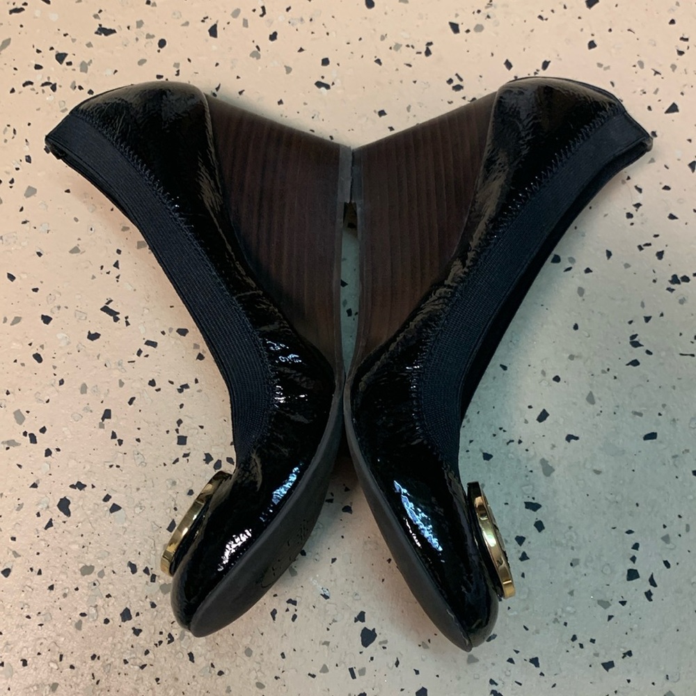 Tory Burch Wedge.   Black.  Size 7. Excellent condition